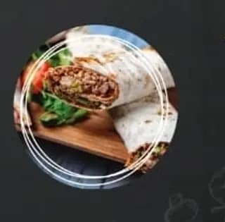Plat de chawarma avec frites